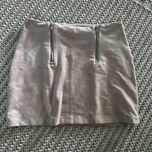 Forever 21 Blush Suede skirt with zippers
